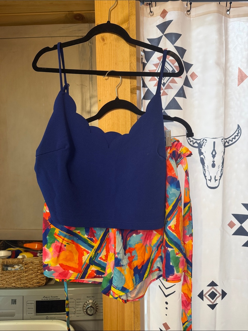 Women’s Scallop-Edge Navy Camisole Top